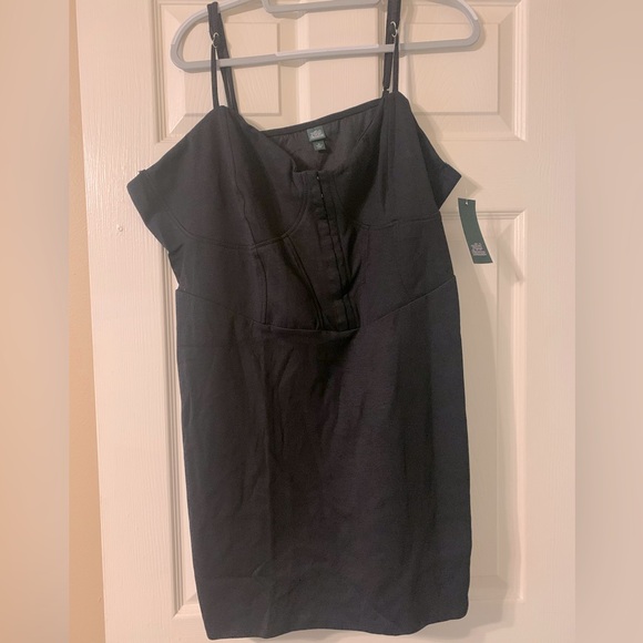 Little Black Dress - Picture 1 of 3